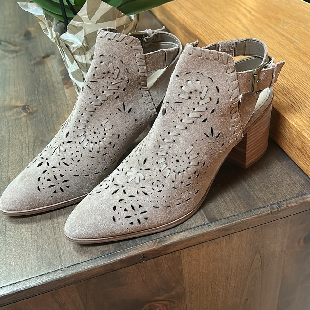 Ivanka Trump Tan Ankle Booties with Laser-Cut Design 9.5 like new